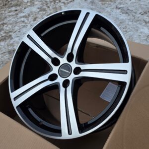 R19 Volvo 5x108 Jaguar B232 BP  19x8.5 ET: 40  67.1 Color: Black polish (BP)  ( Vossen )