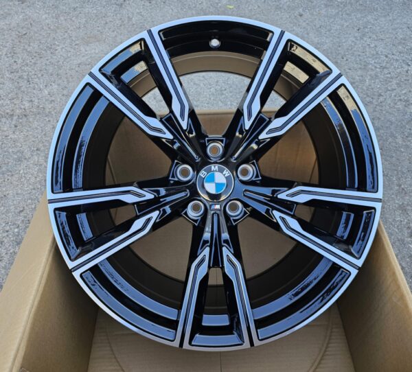R20 BMW 5x112 G seeria x5 x6 x7 AMZ HP945D Black polish 20x11 ja 20x10 erilaiad