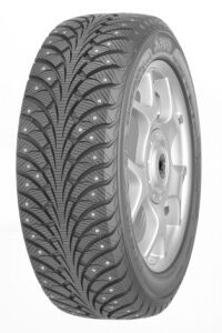Sava EskimoStud (215/65R16)