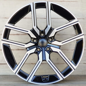 R20 BMW G seeria 5x112  Erilaiad 20x10j ja 20x8,5j