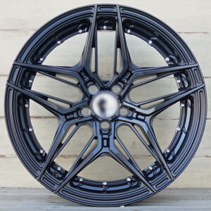 R18 AMZ FC6001 Mat black 18x8 5x114.3