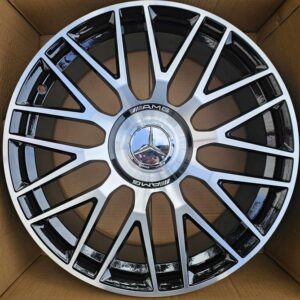 R19 Mercedes AMG  19x8.5  5x112  ET: 38  66.6 Color: Black polish (BP) AMZ 932F MB