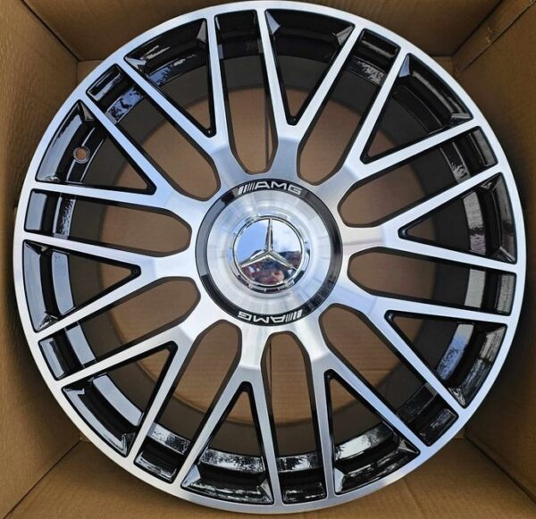 R19 Mercedes AMG  19x8.5  5x112  ET: 38  66.6 Color: Black polish (BP) AMZ 932F MB