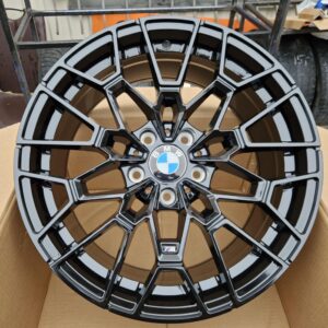 R18 BMW AMZ H3209F Black  18x8.5  5x120  ET: 30  72.6