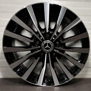 R19 Mercedes G Class  Laius:8.5 J Poldid: 5 x 130 ET:52 Diam.:84.1 mm