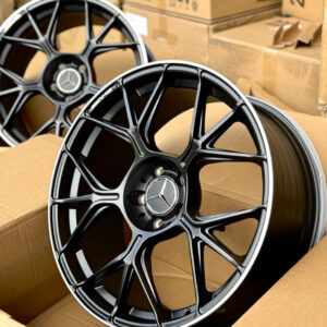 R20 MB AMG 5x112 Erilaiad AMZ H3406 MIYB  20x9.5  5x112  ET: 43 ja  20x8.5  5x112  ET: 36