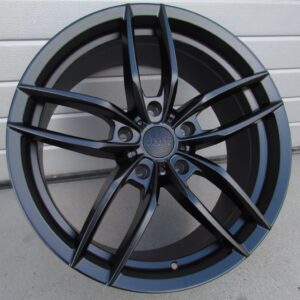 R20x8.5  5X114.3  ET  35  73.1  HX017  (BYD1407)  Gloss Black (GB)  For HAXER  (Z1)