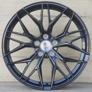 R18 AMZ 3235F Black  18x8.5  5x108  ET: 38  67.1 Color: Black dark (BD)