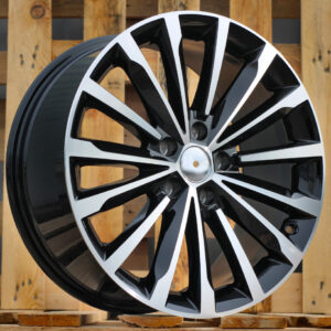R18x8 5X112 ET 44 57.1 F1526 (YF0458) Black Polished (MB) For SKODA (K7) (HYBRID FORGED)